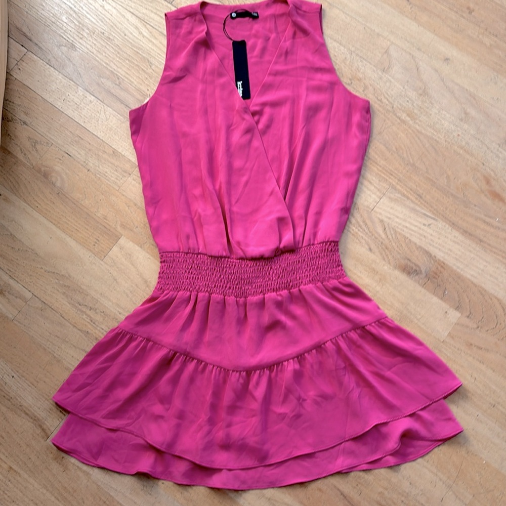 KRISA HOT PINK MINI DRESS SIZE XSMALL from Revolve🩷🌸